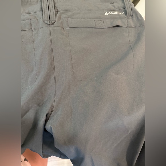 Eddie Bauer Women's Dark Gray Cargo Shorts - Picture 3 of 3